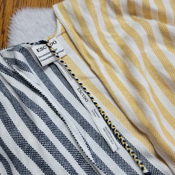Escvdo Peru Wrap Shawl Women's OS One Size Fringe Striped Yellow Ivory - Picture 2 of 6